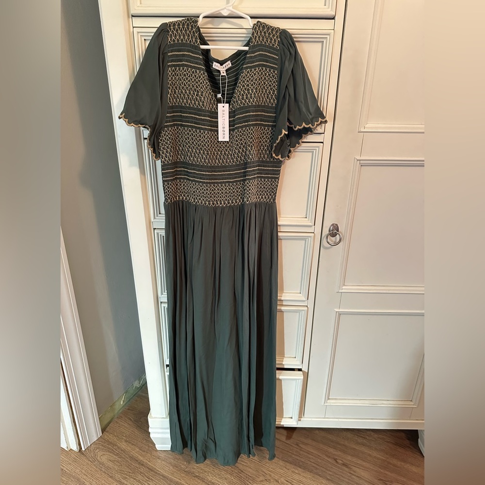 BNWT Baltic Born Leeds Green Smocked Maxi Dress, size Medium.